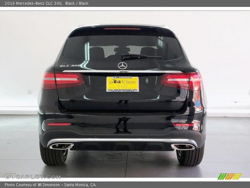 Black / Black 2019 Mercedes-Benz GLC 300