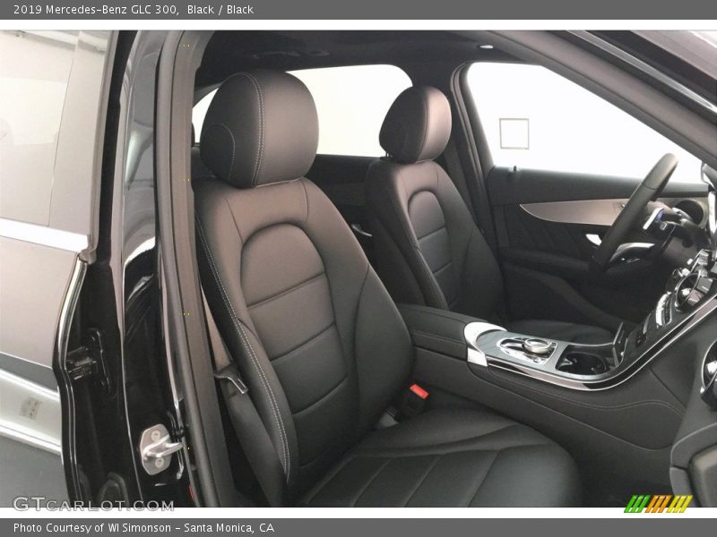 Black / Black 2019 Mercedes-Benz GLC 300