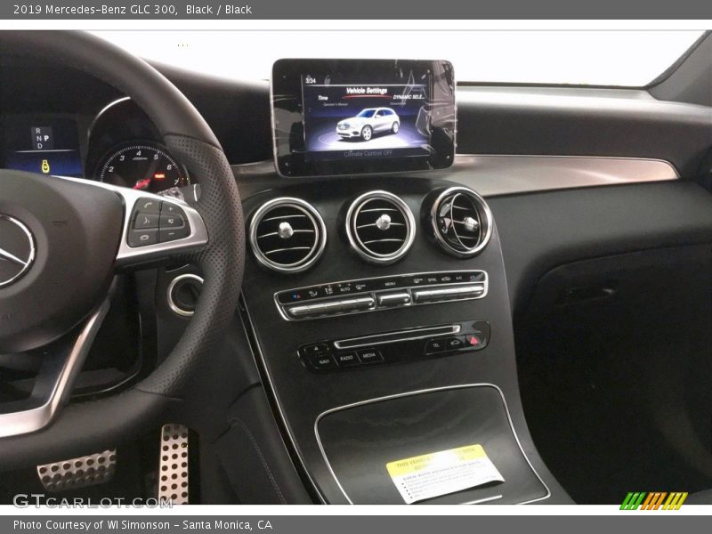 Black / Black 2019 Mercedes-Benz GLC 300