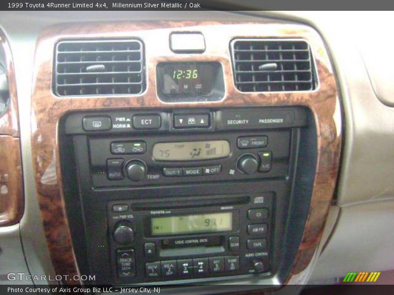 Millennium Silver Metallic / Oak 1999 Toyota 4Runner Limited 4x4