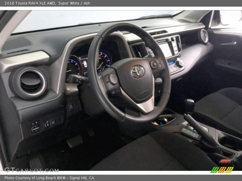 Super White / Ash 2018 Toyota RAV4 XLE AWD
