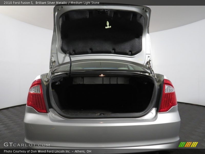 Brilliant Silver Metallic / Medium Light Stone 2010 Ford Fusion S