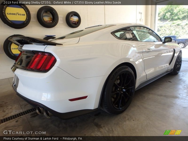 Oxford White / GT350 Ebony Leather/Miko Suede 2019 Ford Mustang Shelby GT350