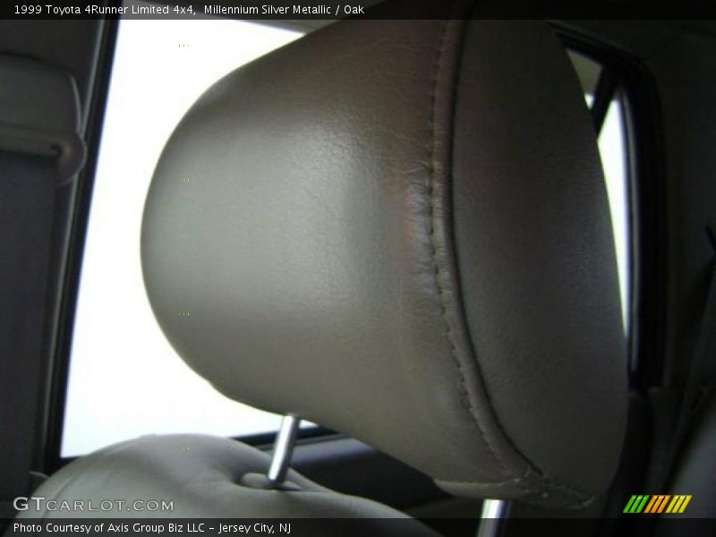 Millennium Silver Metallic / Oak 1999 Toyota 4Runner Limited 4x4