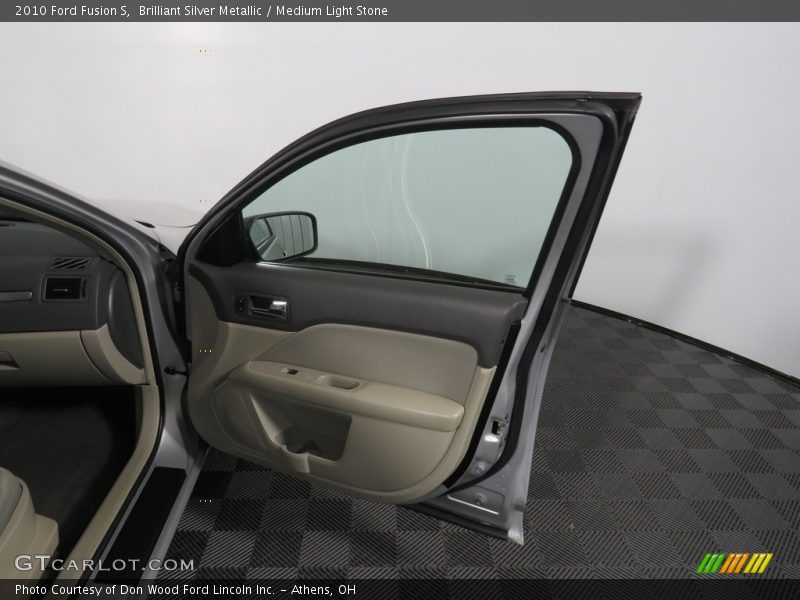 Brilliant Silver Metallic / Medium Light Stone 2010 Ford Fusion S