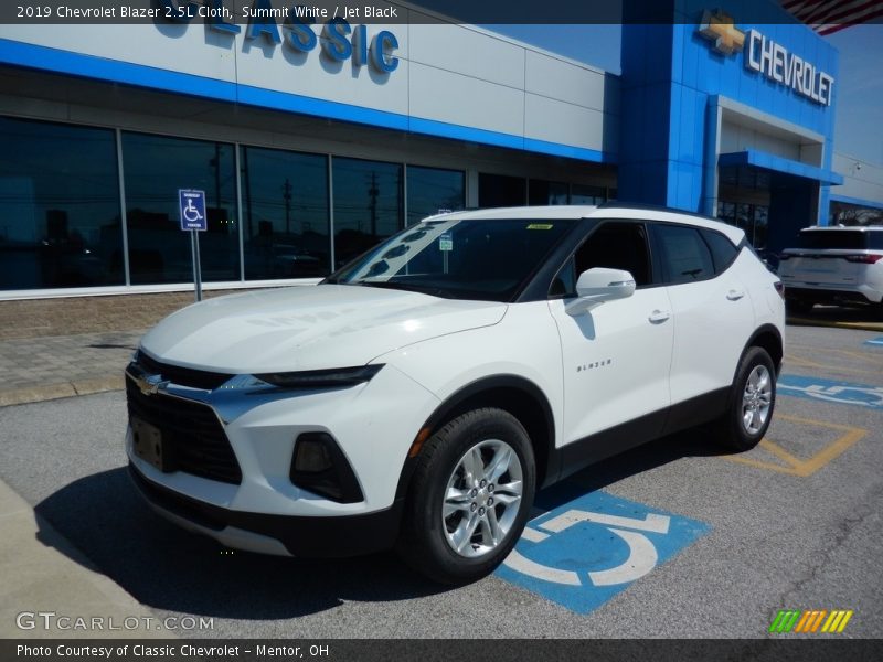 Summit White / Jet Black 2019 Chevrolet Blazer 2.5L Cloth