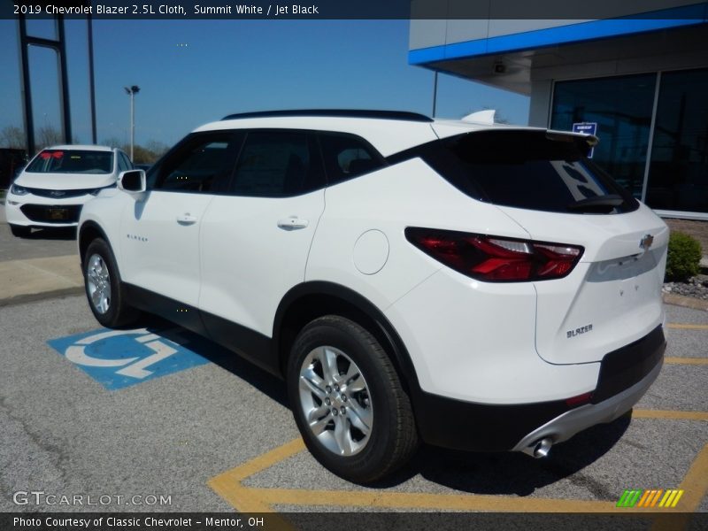 Summit White / Jet Black 2019 Chevrolet Blazer 2.5L Cloth