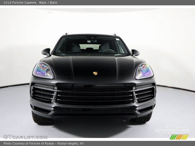Black / Black 2019 Porsche Cayenne
