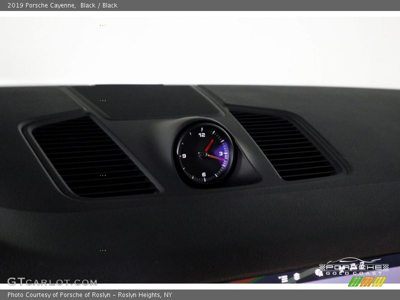 Black / Black 2019 Porsche Cayenne