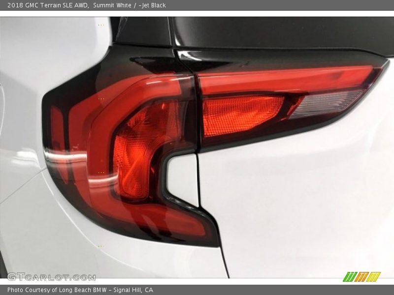 Summit White / ­Jet Black 2018 GMC Terrain SLE AWD