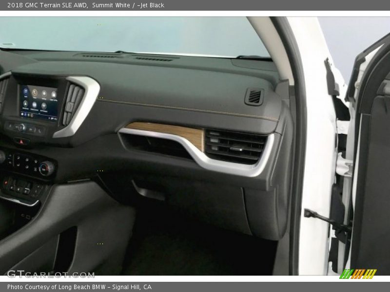 Summit White / ­Jet Black 2018 GMC Terrain SLE AWD