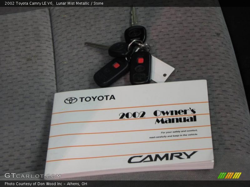 Lunar Mist Metallic / Stone 2002 Toyota Camry LE V6