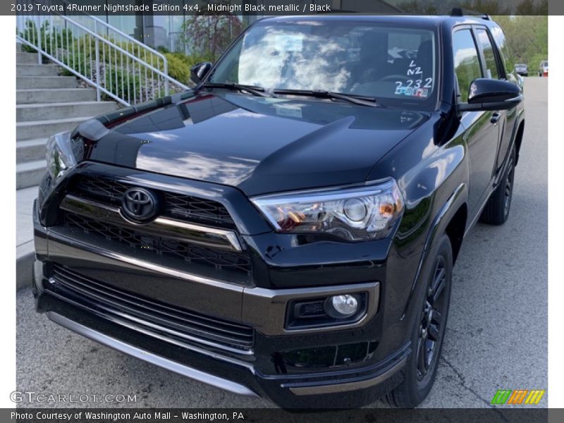 Front 3/4 View of 2019 4Runner Nightshade Edition 4x4