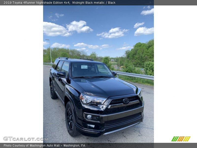 Midnight Black metallic / Black 2019 Toyota 4Runner Nightshade Edition 4x4