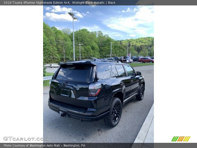 Midnight Black metallic / Black 2019 Toyota 4Runner Nightshade Edition 4x4