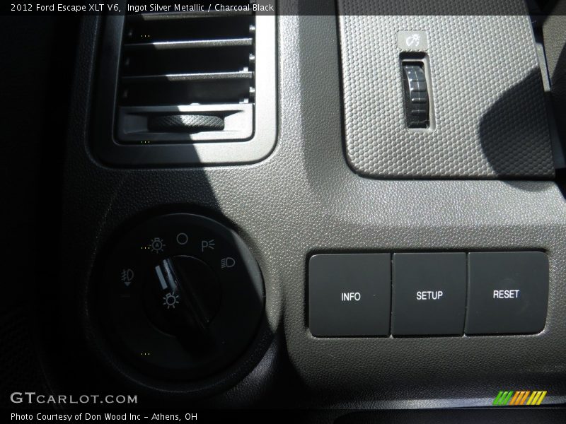 Ingot Silver Metallic / Charcoal Black 2012 Ford Escape XLT V6