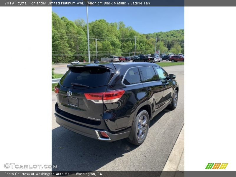 Midnight Black Metallic / Saddle Tan 2019 Toyota Highlander Limited Platinum AWD