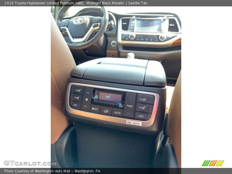 Midnight Black Metallic / Saddle Tan 2019 Toyota Highlander Limited Platinum AWD