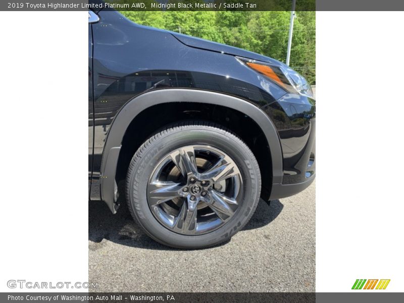 Midnight Black Metallic / Saddle Tan 2019 Toyota Highlander Limited Platinum AWD