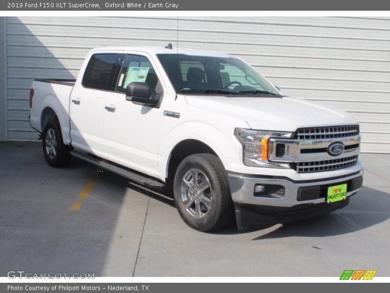 Oxford White / Earth Gray 2019 Ford F150 XLT SuperCrew