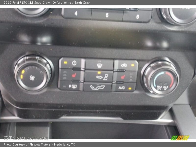 Oxford White / Earth Gray 2019 Ford F150 XLT SuperCrew