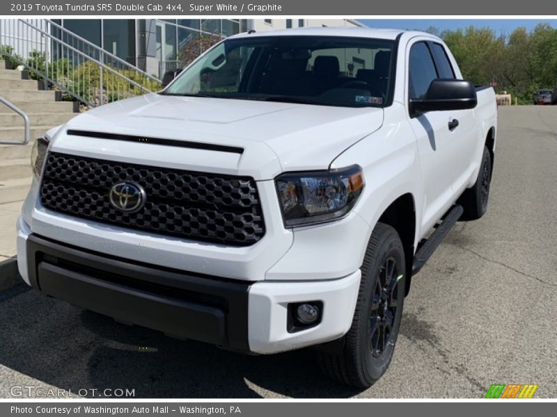 Front 3/4 View of 2019 Tundra SR5 Double Cab 4x4