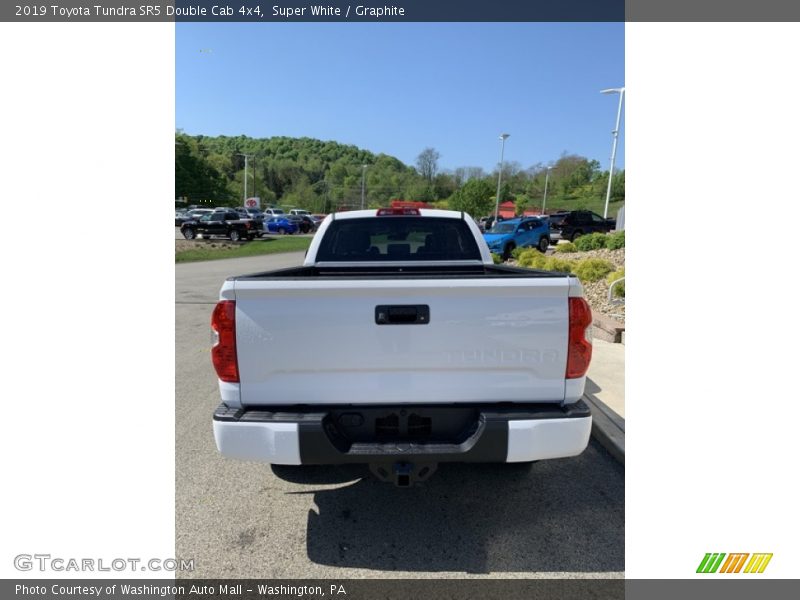 Super White / Graphite 2019 Toyota Tundra SR5 Double Cab 4x4