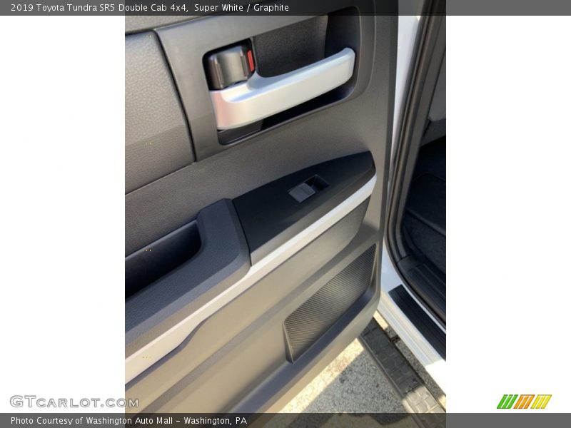 Super White / Graphite 2019 Toyota Tundra SR5 Double Cab 4x4