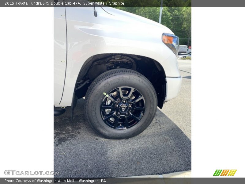 Super White / Graphite 2019 Toyota Tundra SR5 Double Cab 4x4
