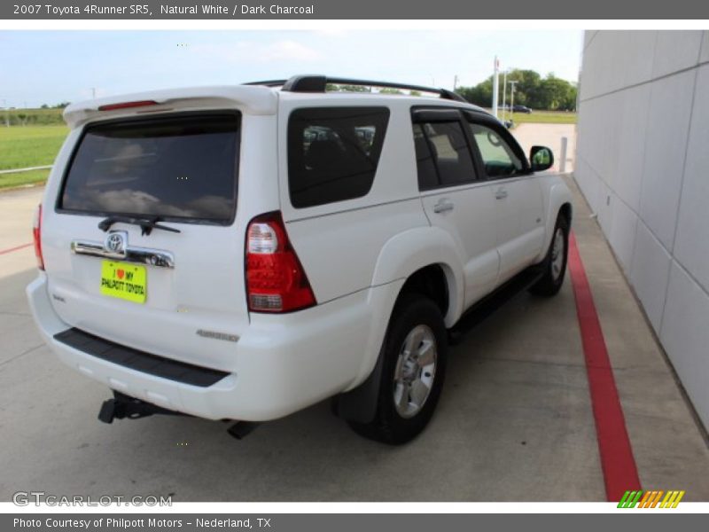 Natural White / Dark Charcoal 2007 Toyota 4Runner SR5