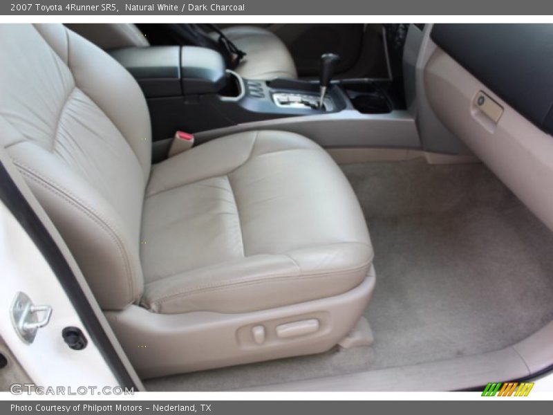 Natural White / Dark Charcoal 2007 Toyota 4Runner SR5