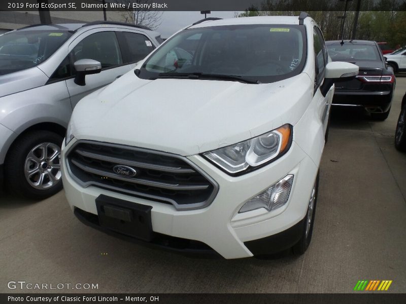Diamond White / Ebony Black 2019 Ford EcoSport SE