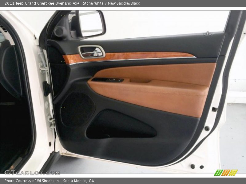 Stone White / New Saddle/Black 2011 Jeep Grand Cherokee Overland 4x4