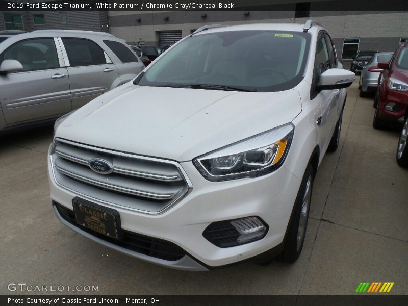 White Platinum / Chromite Gray/Charcoal Black 2019 Ford Escape Titanium