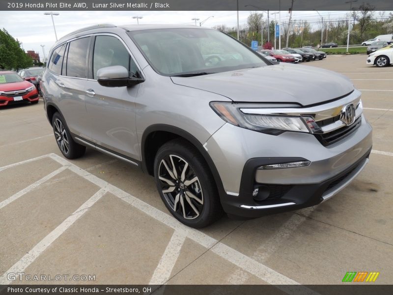 Lunar Silver Metallic / Black 2019 Honda Pilot Elite AWD