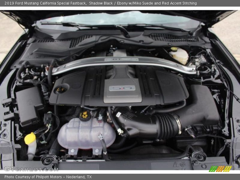  2019 Mustang California Special Fastback Engine - 5.0 Liter DOHC 32-Valve Ti-VCT V8