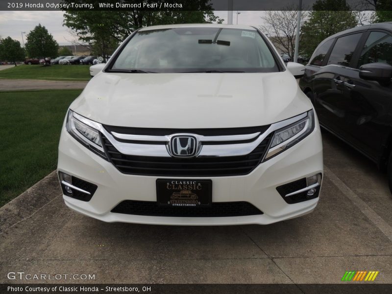 White Diamond Pearl / Mocha 2019 Honda Odyssey Touring