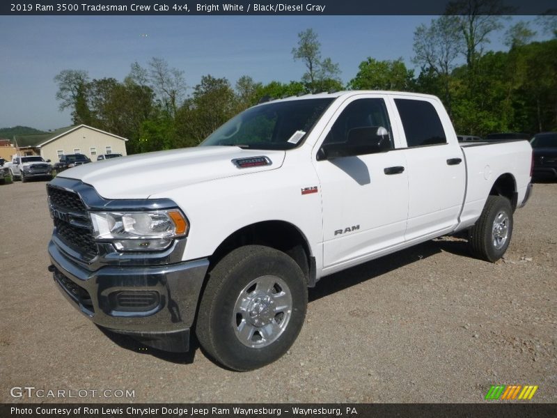 Bright White / Black/Diesel Gray 2019 Ram 3500 Tradesman Crew Cab 4x4