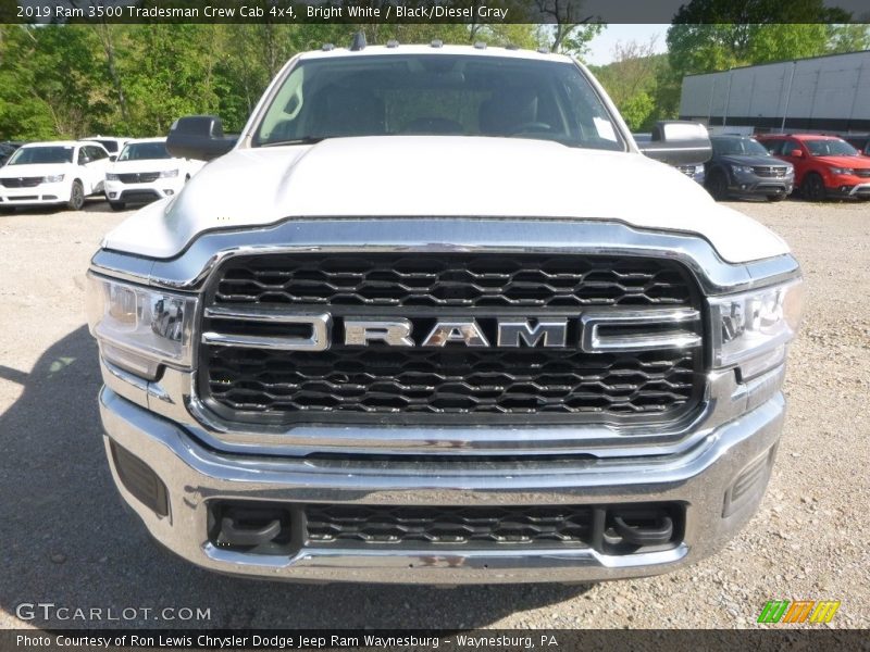 Bright White / Black/Diesel Gray 2019 Ram 3500 Tradesman Crew Cab 4x4