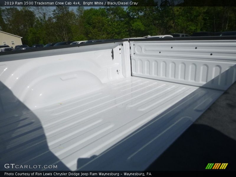 Bright White / Black/Diesel Gray 2019 Ram 3500 Tradesman Crew Cab 4x4