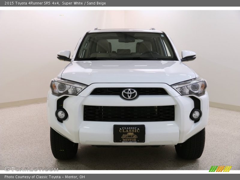 Super White / Sand Beige 2015 Toyota 4Runner SR5 4x4