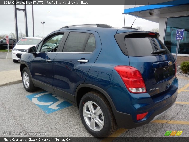 Pacific Blue Metallic / Jet Black 2019 Chevrolet Trax LT AWD