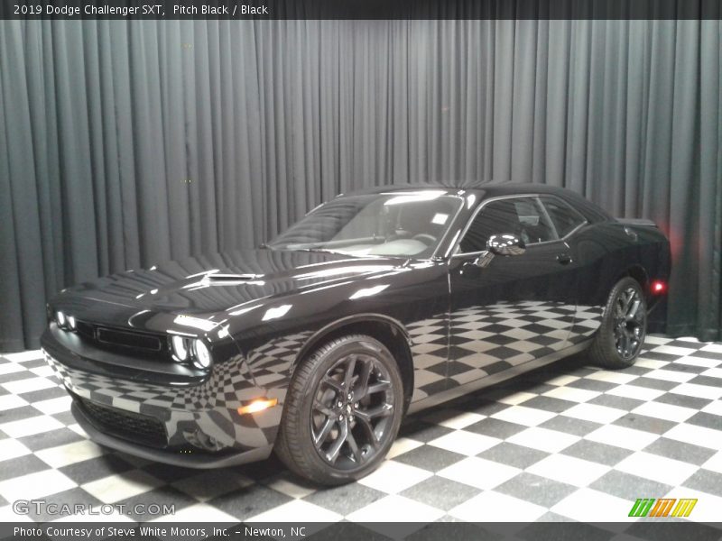 Pitch Black / Black 2019 Dodge Challenger SXT
