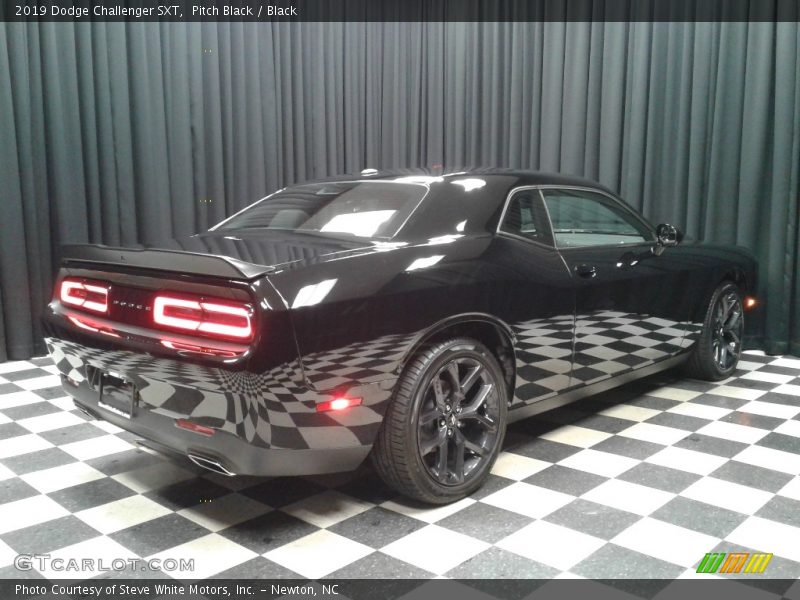 Pitch Black / Black 2019 Dodge Challenger SXT