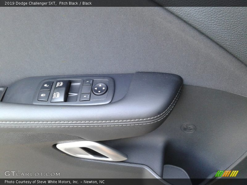 Pitch Black / Black 2019 Dodge Challenger SXT