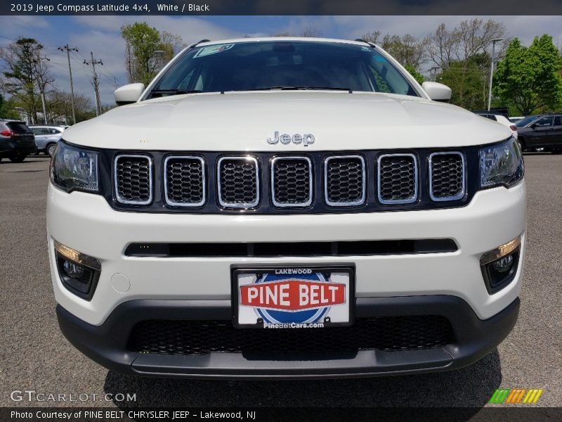 White / Black 2019 Jeep Compass Latitude 4x4