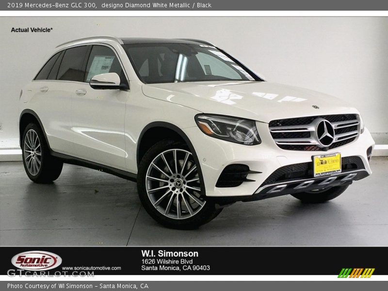 designo Diamond White Metallic / Black 2019 Mercedes-Benz GLC 300