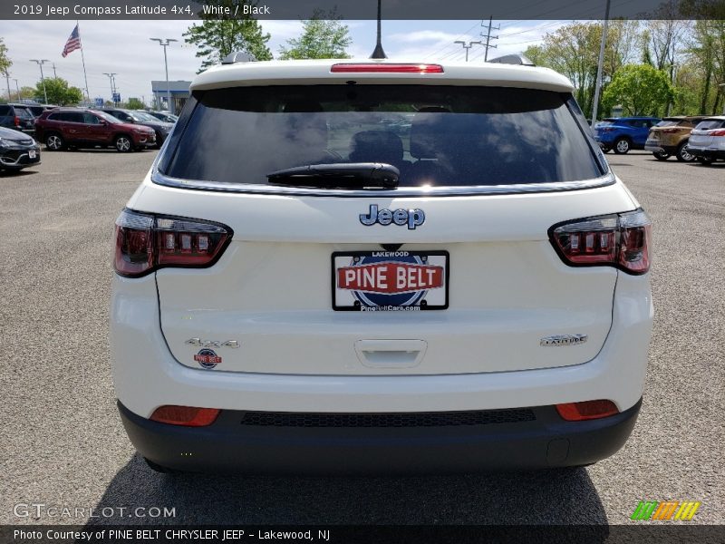 White / Black 2019 Jeep Compass Latitude 4x4