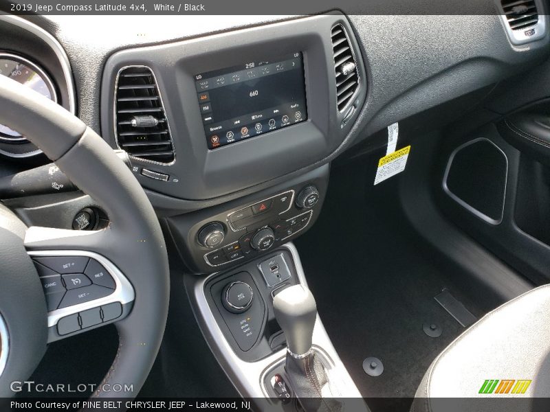 White / Black 2019 Jeep Compass Latitude 4x4