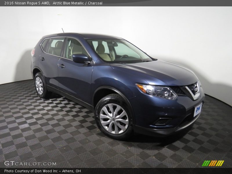 Arctic Blue Metallic / Charcoal 2016 Nissan Rogue S AWD